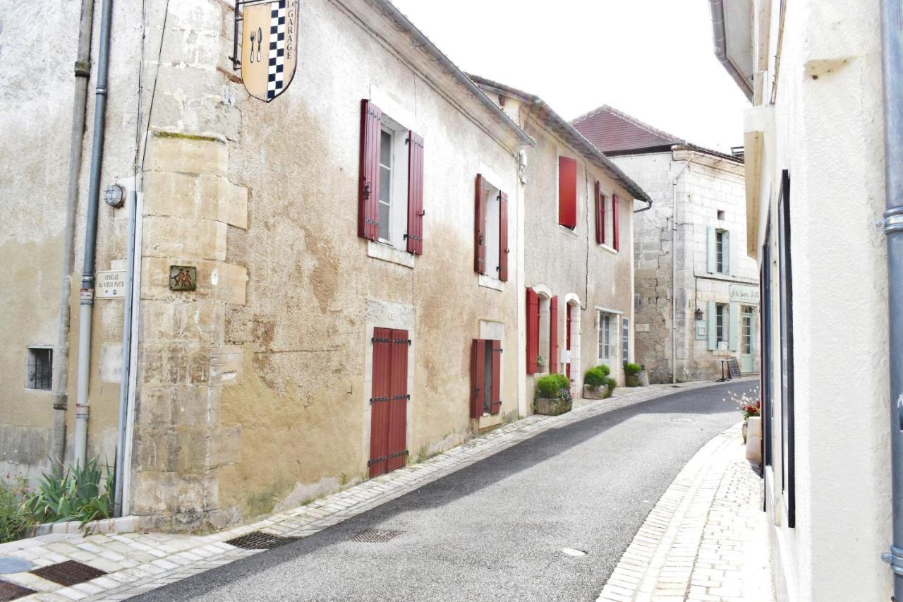 La Maison Du Tourniquet Aubeterre-sur-Dronne Exteriör bild