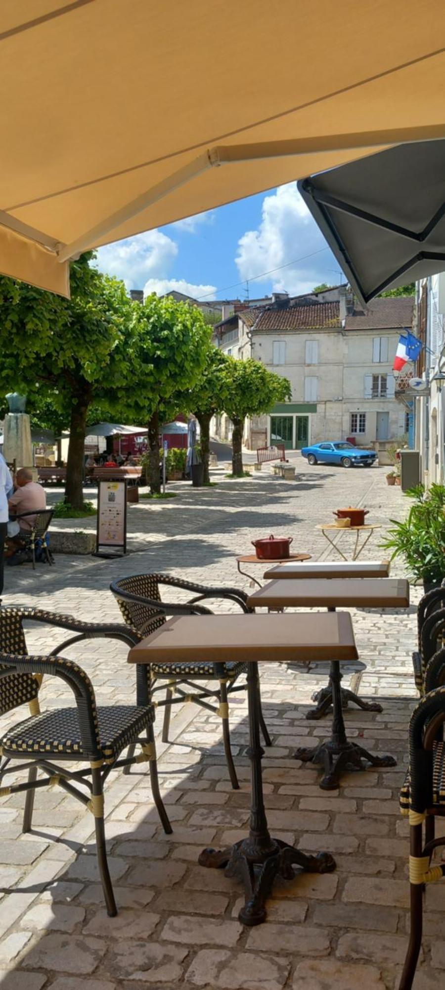 La Maison Du Tourniquet Aubeterre-sur-Dronne Exteriör bild